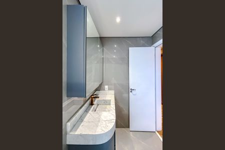 Apartamento à venda com 135m², 3 quartos e 2 vagasBanheiro da Suíte 3