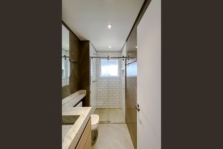 Apartamento à venda com 135m², 3 quartos e 2 vagasBanheiro da Suíte 1