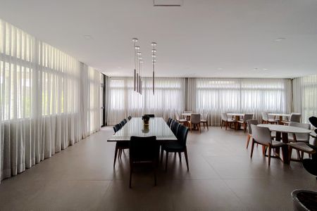 Apartamento à venda com 135m², 3 quartos e 2 vagasÁrea comum - Salão de festas