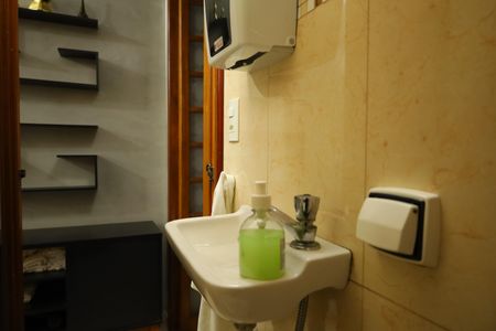 Casa à venda com 80m², 3 quartos e 1 vagaBanheiro 4 - Lavabo