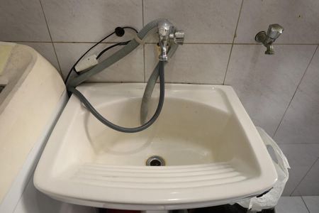 Casa à venda com 80m², 3 quartos e 1 vagaÁrea de Serviço