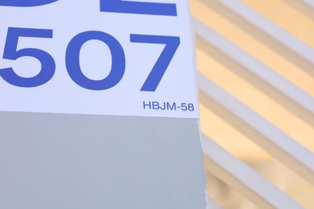 Casa à venda com 80m², 3 quartos e 1 vagaPlaca instalada na fachada do imóvel - Código da placa:HBJM-58