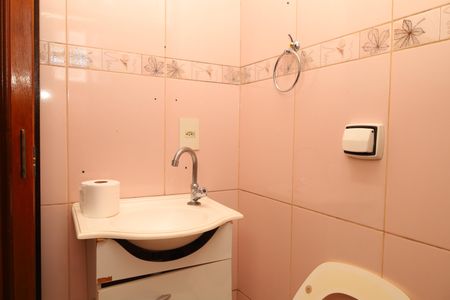 Casa à venda com 80m², 3 quartos e 1 vagaBanheiro 1 - Suíte 1