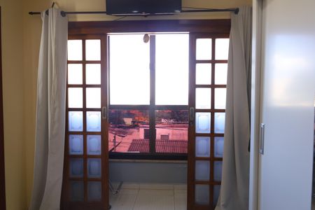 Casa à venda com 80m², 3 quartos e 1 vagaVaranda 2