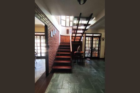 Sala de casa de condomínio para alugar com 4 quartos, 267m² em Várzea das Moças, Niterói