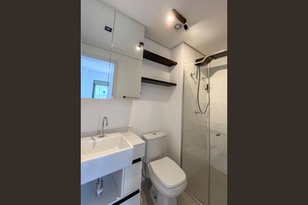 Banheiro de apartamento para alugar com 1 quarto, 23m² em Aclimação, São Paulo