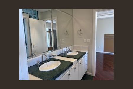 Casa à venda com 262m², 4 quartos e 2 vagas