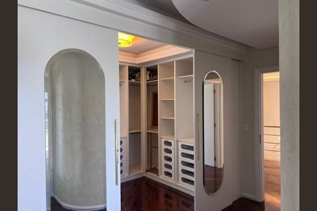 Casa à venda com 262m², 4 quartos e 2 vagas