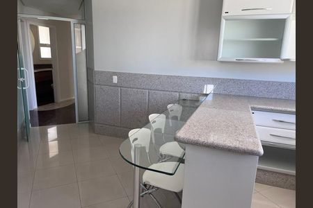 Casa à venda com 262m², 4 quartos e 2 vagas