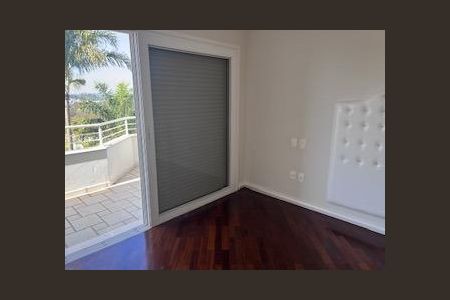 Casa à venda com 262m², 4 quartos e 2 vagas