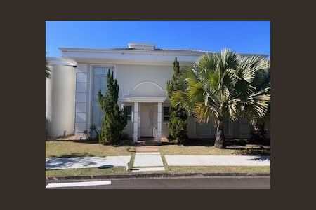 Casa à venda com 262m², 4 quartos e 2 vagas