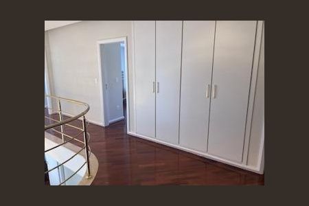 Casa à venda com 262m², 4 quartos e 2 vagas