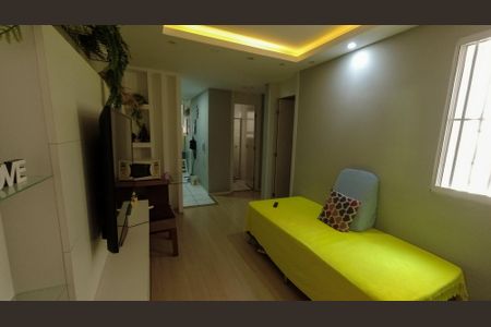 Sala de apartamento para alugar com 2 quartos, 44m² em Bonsucesso, Rio de Janeiro