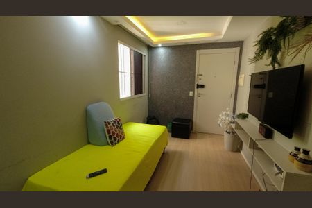 Sala de apartamento para alugar com 2 quartos, 44m² em Bonsucesso, Rio de Janeiro