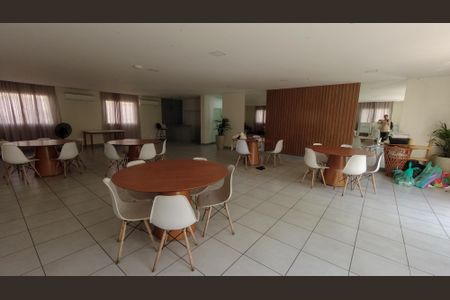 Apartamento para alugar com 44m², 2 quartos e sem vaga Apartamento para alugar com 44m², 2 quartos e sem vagaÁrea comum - Salão de festas