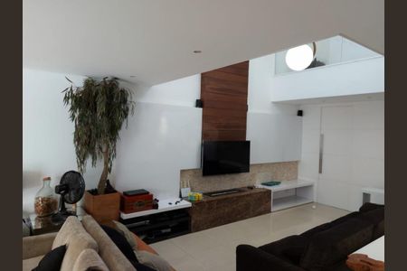 Casa à venda com 5 quartos, 363m² em Vila Albertina, São Paulo