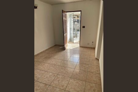 Casa à venda com 2 quartos, 159m² em Chora Menino, São Paulo