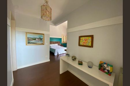 Casa à venda com 300m², 4 quartos e 4 vagas