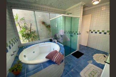 Casa à venda com 300m², 4 quartos e 4 vagas