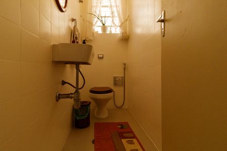 Casa à venda com 111m², 3 quartos e 2 vagasLavabo