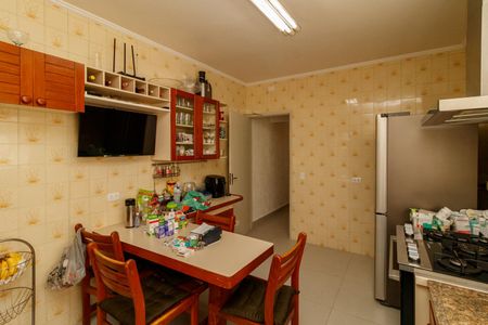Casa à venda com 111m², 3 quartos e 2 vagasCozinha