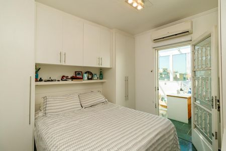 Casa à venda com 111m², 3 quartos e 2 vagasQuarto 2