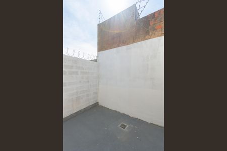 Casa à venda com 57m², 2 quartos e 1 vaga