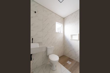 Casa à venda com 57m², 2 quartos e 1 vaga