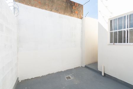 Casa à venda com 57m², 2 quartos e 1 vaga