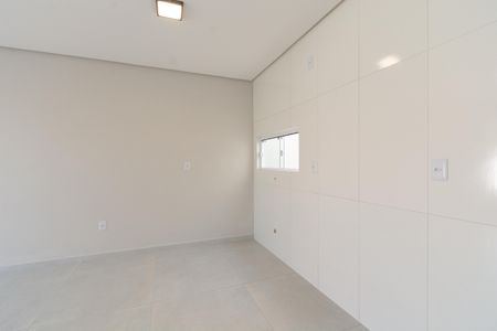 Casa à venda com 57m², 2 quartos e 1 vaga