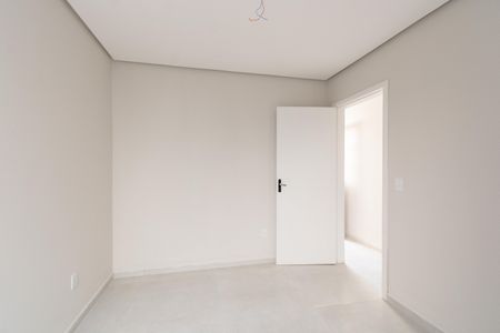 Casa à venda com 57m², 2 quartos e 1 vaga