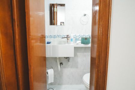 Casa para alugar com 72m², 2 quartos e 2 vagas Casa para alugar com 72m², 2 quartos e 2 vagasLavabo