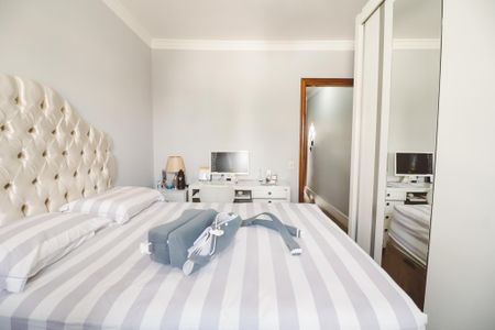 Quarto 1 de casa para alugar com 2 quartos, 72m² em Vila Romero, São Paulo