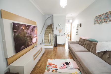 Casa para alugar com 72m², 2 quartos e 2 vagas Casa para alugar com 72m², 2 quartos e 2 vagasSala