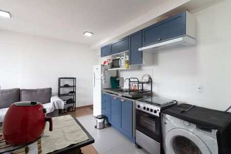 Sala - Cozinha de apartamento para alugar com 2 quartos, 37m² em Vila Sonia, São Paulo