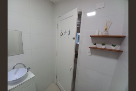 Studio para alugar com 38m², 1 quarto e sem vaga Studio para alugar com 38m², 1 quarto e sem vagaBanheiro