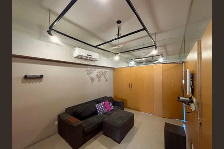 Sala de apartamento para alugar com 3 quartos, 60m² em Copacabana, Rio de Janeiro