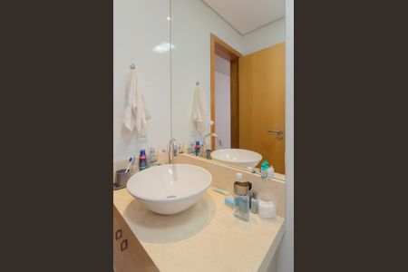 Casa à venda com 260m², 4 quartos e 2 vagasBanheiro Social