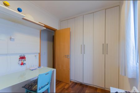 Casa à venda com 260m², 4 quartos e 2 vagasQuarto 2