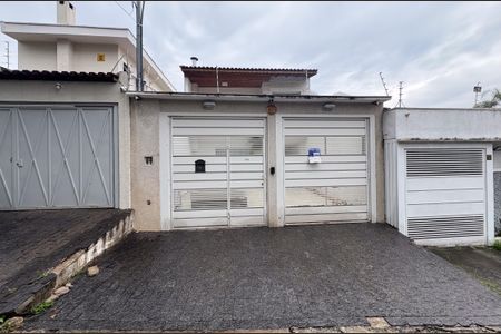 Casa à venda com 260m², 4 quartos e 2 vagasFachada