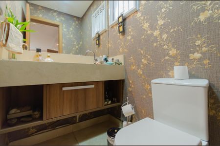Casa à venda com 260m², 4 quartos e 2 vagasLavabo