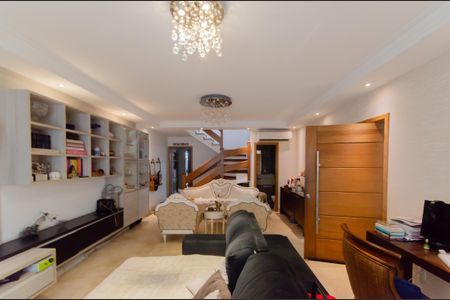 Sala de casa para alugar com 4 quartos, 260m² em Ipiranga, São Paulo