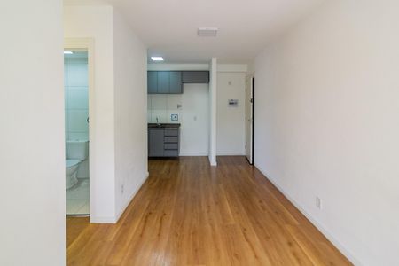 Sala de apartamento para alugar com 2 quartos, 51m² em Vila Isa, São Paulo