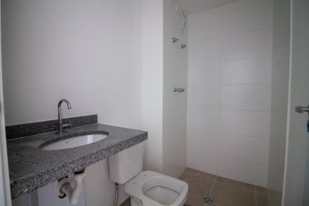 Banheiro de kitnet/studio à venda com 1 quarto, 24m² em Vila Congonhas, São Paulo