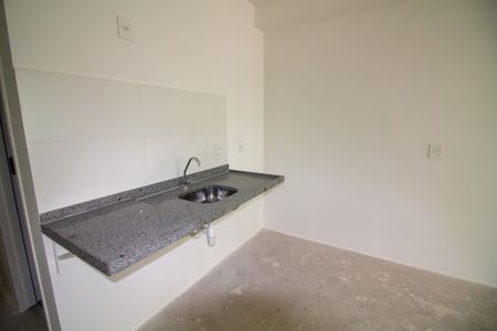 Cozinha de kitnet/studio à venda com 1 quarto, 24m² em Vila Congonhas, São Paulo
