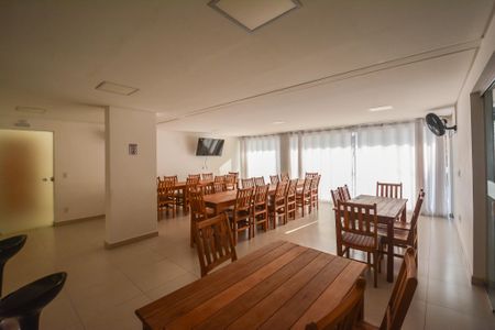 Apartamento para alugar com 70m², 2 quartos e 1 vagaÁrea comum - Salão de festas