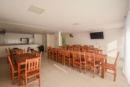 Apartamento para alugar com 70m², 2 quartos e 1 vagaÁrea comum - Salão de festas