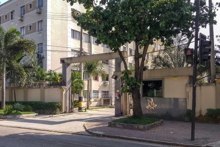 Apartamento para alugar com 47m², 2 quartos e 1 vagaFachada do Condomínio