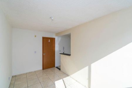 Sala de apartamento para alugar com 2 quartos, 47m² em Parada de Lucas, Rio de Janeiro