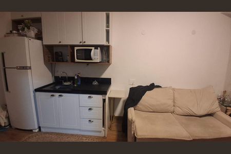 Sala/Cozinha de apartamento para alugar com 1 quarto, 30m² em Vila Gumercindo, São Paulo